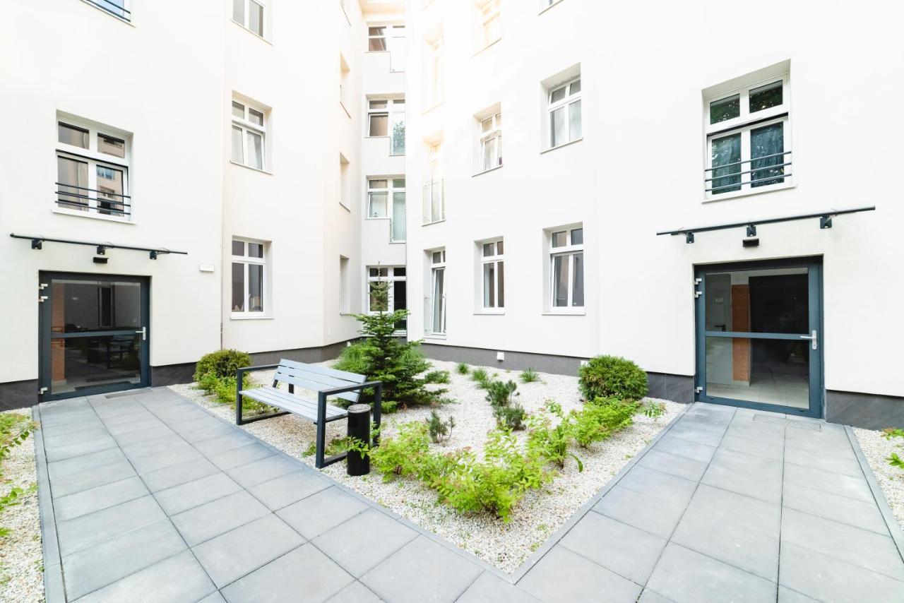 Pamiatkowa 11, 2 Rooms, Self Check In 24h