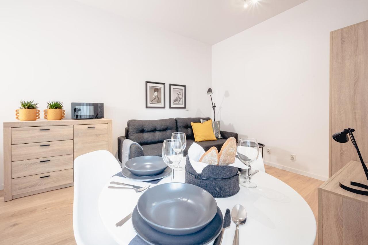 Apartment Pamiatkowa 11, 2 Rooms, Self Check In 24h