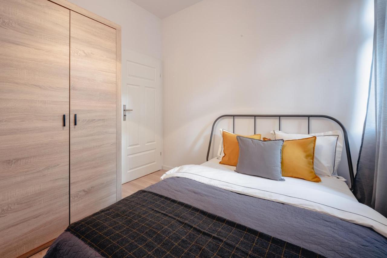 Pamiatkowa 11, 2 Rooms, Self Check In 24h * Posen