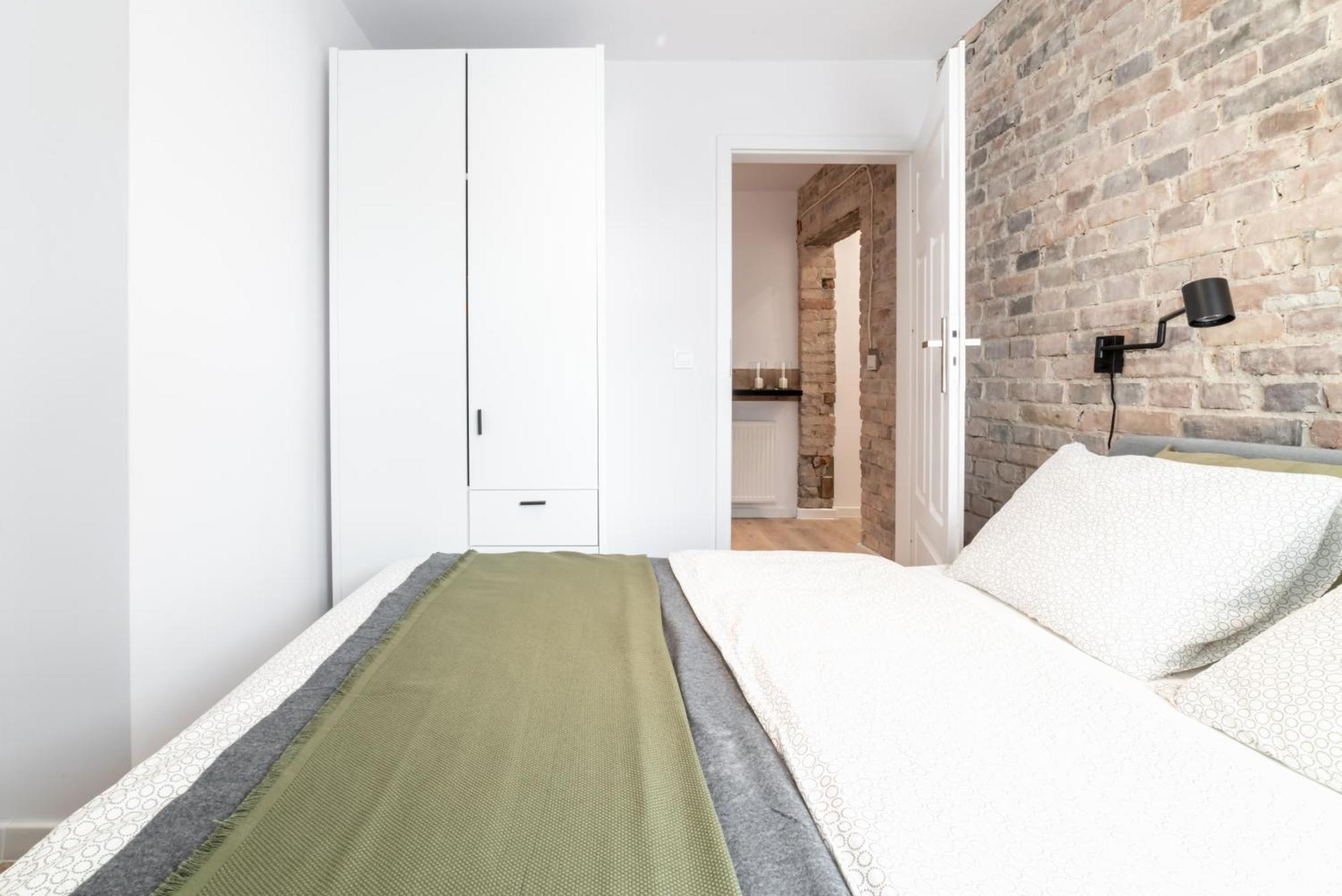 Pamiatkowa 11, 2 Rooms, Self Check In 24h Apartment
